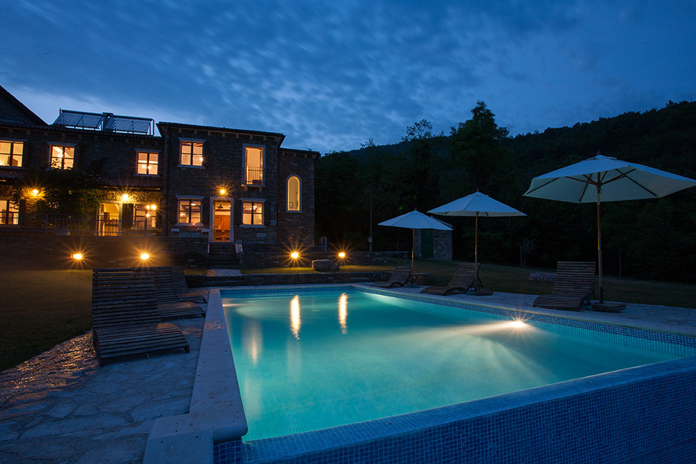 Villa Bazjaki - Stone villa with an infinity pool and a view of Motovun, Villa Bazjaki, Istria  Livade